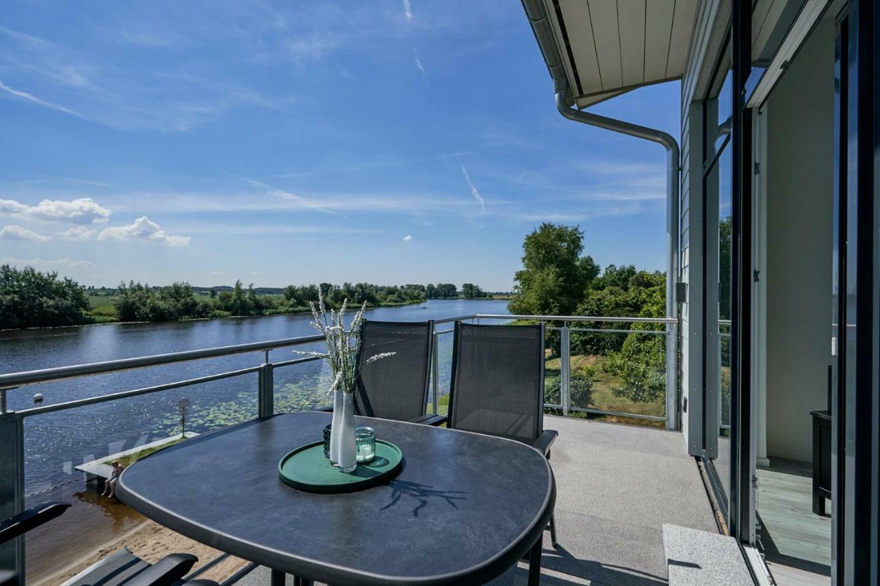 Eiderstrand Tielen Buitenkant foto
